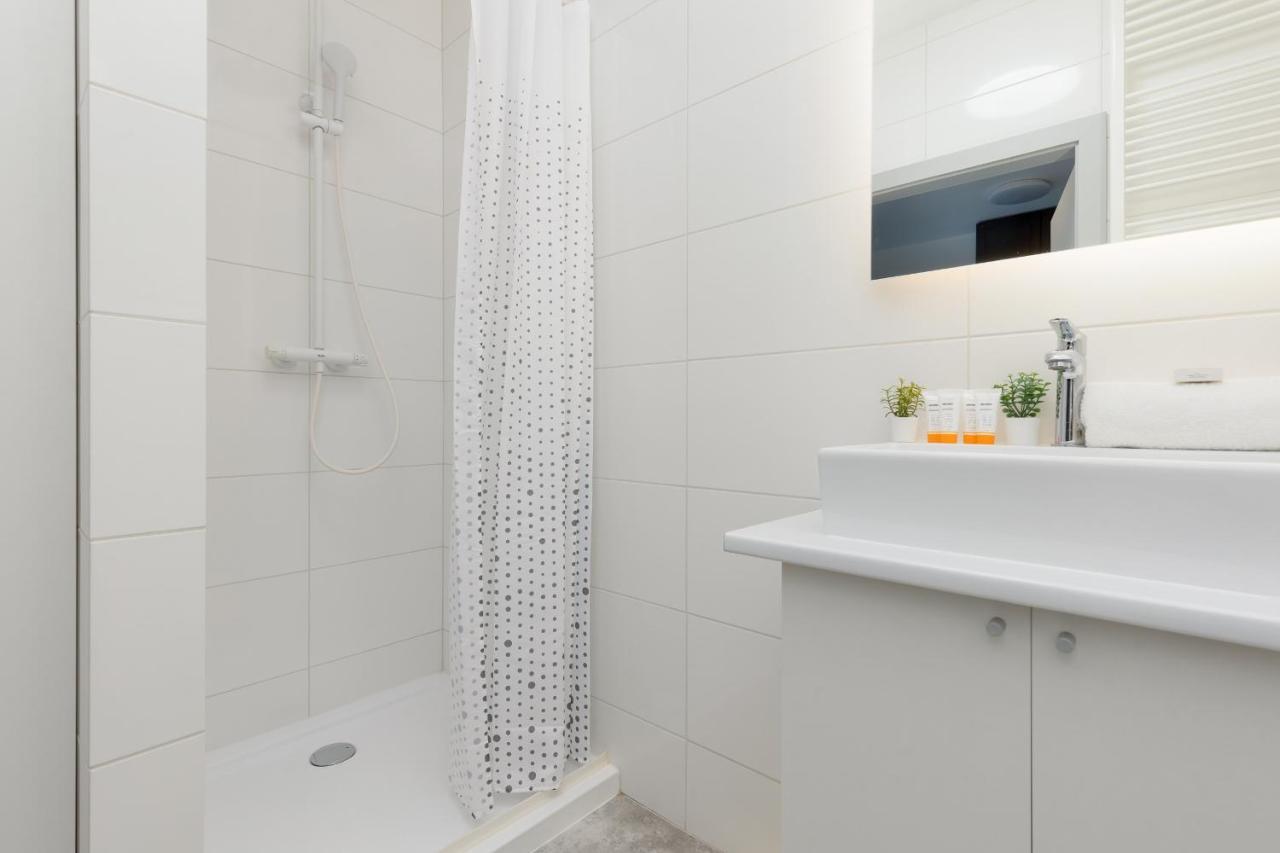 Butas Hugo By Renters *